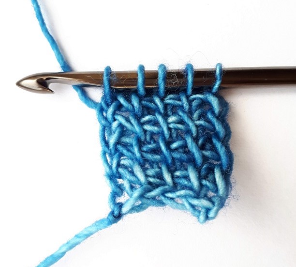 How many Tunisian simple stitches in one row?