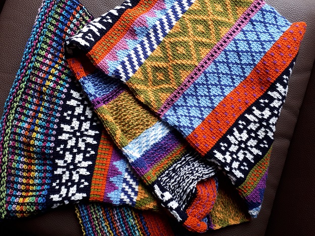 Fair Isle Tunisian crochet scarf, patron en anglais de  Hayley Joanne Robinson 