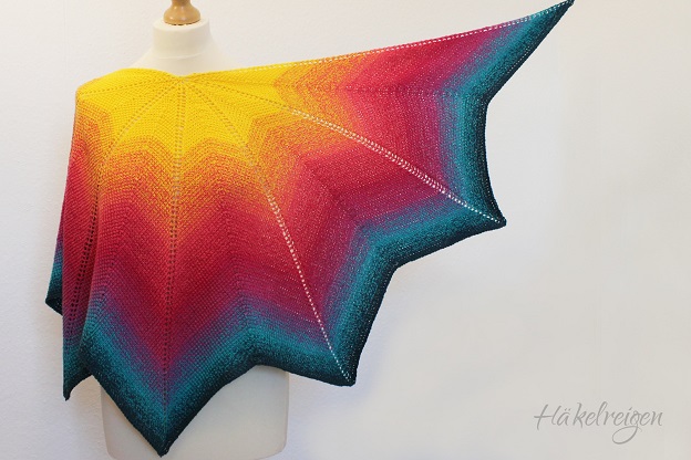 Altaira shawl, Tunisian crochet design by Silke Reibeling, Haekelreigen