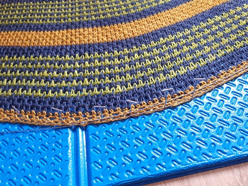 Blocking Tunisien crochet items with cables and pins