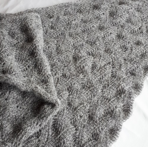 Vent du nord (Northern wind), Tunisian crochet shawl, design Rachel Henri