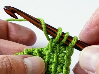 Reverse yarn over increase in Tunisian crochet