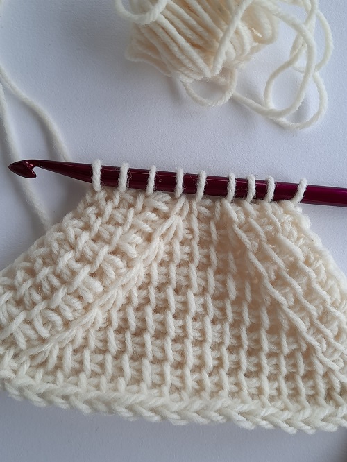 Symmetrical decreases Tunisian simple stitch - Rachel Henri crochet design